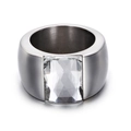 Macro detail of silver titanium steel ring featuring a large rectangular faceted glass stone - US 7 / Transparent Style (KR34692-K)