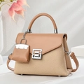 Borsa a mano bicolore da donna con chiusura geometrica e ciondolo mini pochette - Cachi Chiaro