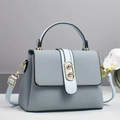 Sac à main tissé bleu clair pour femme avec fermoir doré et décor d'orchidées - Bleu