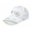 Witte mesh baseballpet met groene 73s-print voor ademende zomerse zonbescherming - Verstelbaar / Wit