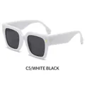 Lunettes de soleil carrées rétro avec monture blanche, verres foncés et accents dorés - Monture Blanche Verres Gris Foncé