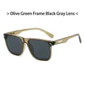 Occhiali da sole quadrati verde oliva traslucido con lenti grigio scuro e decoro in metallo - Montatura Verde Oliva Lenti Grigie