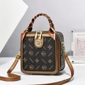Braune Monogramm-Handtasche mit Seidenschal-Griff und verstellbarem Schultergurt für Damen - Kaffee und Bronze