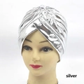 Silver metallic pleated turban hat for women with leopard print style texture - One Size / Silver