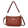 Borsa a tracolla minimalista in pelle marrone rossiccio per donna con dettagli dorati - Rosso