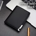 Portefeuille vertical noir pour homme avec texture grainée et détail en métal argenté - Noir Vertical