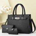 Élégant ensemble de 3 sacs à main noirs comprenant un grand cabas et des finitions dorées - Noir