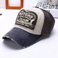 Cappellino da baseball vintage racing team grigio con toppe e dettagli usurati - Regolabile / Bordo Blu Navy + Caffè