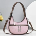 Sac hobo tissé rose avec bandoulière en cuir marron foncé et finitions métalliques - Rose