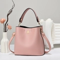 Elegante borsa a secchiello rosa antico con motivo litchi, manico e tracolla oro - Rosa