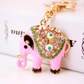 Roze olifant sleutelhanger met glinsterende strass steentjes en gouden metalen ring - Individuele OPP-zakverpakking / Roze