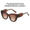Chic cat eye sunglasses featuring leopard print frames and brown gradient lenses - Leopard Frame Gradient Lens