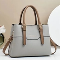 Bolso tote chic de cuero gris con asas marrones y detalles dorados finos - Gris