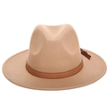 Eleganter beiger Fedora-Hut mit Schlangenlederkordel und Quasten auf weißem Grund - 57cm Einstellbar / Khaki
