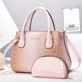 Set borsa a mano rosa con trama a coccodrillo, borsa grande e portamonete abbinato - Taglia unica / Rosa