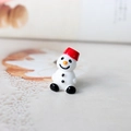 Mini figurine de bonhomme de neige en résine avec chapeau rouge pour déco de Noël - Bonhomme de Neige de Noël 20MM