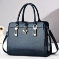 Fashionable crocodile pattern patent leather handbag with gold T-lock and shoulder strap - Blue