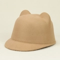 Detalle del sombrero ecuestre de fieltro color camello con divertidas orejas de gato - Niños(52cm) / Camel