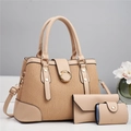 Set di tre borse a tracolla beige con trama a pieghe e dettagli in metallo dorato - Cachi