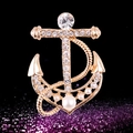 Golden anchor brooch with sparkling rhinestones and white pearls on a dark background - xz4027 Full Diamond Anchor