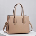 Elegante borsa beige in pelle Saffiano con manici e tracolla regolabile per donna - Cachi