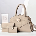 Elegante set di 3 borse beige con stampa coccodrillo, bordi a onda e dettagli in metallo - Set da 3 pezzi / Bianco Sporco