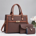 Ensemble de 3 sacs à main marron avec relief, garnitures dorées et bandoulière - Café