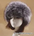 Bonnet épais en fausse fourrure de renard pour femme avec longs poils gris-blanc - Taille unique / Gris/Blanc