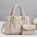 Minimalist beige crossbody handbag set for women with litchi texture and gold buckle - L30xW13xH22 Handle 14cm / Bag and Pouch / Off White