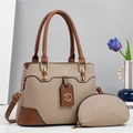 Dettaglio della borsa tote in twill marrone due pezzi con pochette e logo K dorato - Cachi