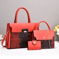 Set da 3 borse in pelle PU rossa con motivo a coccodrillo e dettagli metallici dorati - Rosso