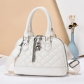 White quilted shell handbag with metal bear charm and detachable wide woven strap - L25 W11 H19cm / White