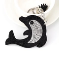 Dettaglio portachiavi a forma di delfino con strass neri e argento e nappina nera - Nero
