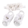 Ensemble bandeau et sandales pieds nus pour bébé avec fleurs en tissu et perles blanches - Blanc