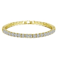 Detail eines goldenen Tennisarmbands mit einer Reihe funkelnder runder Zirkonia - 1-Reihig Vergoldet 4mm / Gold