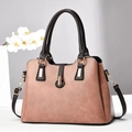 Elegante borsa a mano multistrato rosa cipria con tracolla regolabile e dettagli dorati - 30x13x22cm / Rosa