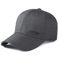 Dunkelgraue Baseballkappe für Herren mit dekorativer Jeans-Metallplatte für Freizeit - Verstellbar / Dunkelgrau (Metallanhänger)