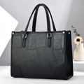 Sac fourre-tout noir moderne avec patchwork effet pierre et boucles dorées chic - Noir