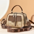 Beige leren crossbodytas met bruin monogramlogo en schouderband van jacquard geweven stof - Stijl 6