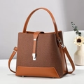 Sac à main marron caramel avec bandoulière amovible et finitions métalliques - Jaune Terre