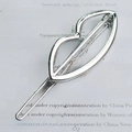 Elegant silver metal lip-shaped hollow hair clip with a minimalist geometric design - Lip / Silver