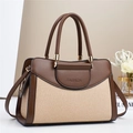 Bolso tipo almohada bicolor en cuero marrón y tela tejida beige con detalles dorados - Caqui Claro
