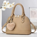 Elegant khaki shell-shaped handbag with litchi texture and heart-shaped charm pendant - Khaki