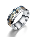Bague homme en acier argenté avec dragon celtique doré sur fond de fibre de carbone bleu - Taille 6 / Bleu avec engrenage doré