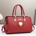 Elegante borsa a mano rossa con trama intrecciata da donna e tracolla in metallo oro - Rosso