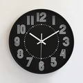 Orologio da parete minimalista da 30cm con quadrante nero opaco e numeri lineari - Nero