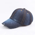 Casquette de baseball en denim délavé bleu marine avec bord usé et coutures orange - Réglable / Bleu foncé