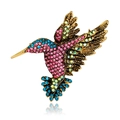 Squisita spilla a forma di colibrì con strass colorati e finitura in oro vintage pregiato - Colibrì Colorato (B033-A)