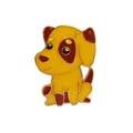 Makroaufnahme einer gelben Cartoon-Hund Metall-Emaille-Anstecknadel mit glänzendem Finish - Hund