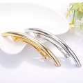 Fermagli per capelli minimalisti in metallo curvo oro e argento su un piatto decorativo - Stile Specchio ad Arco (B8108) / Argento